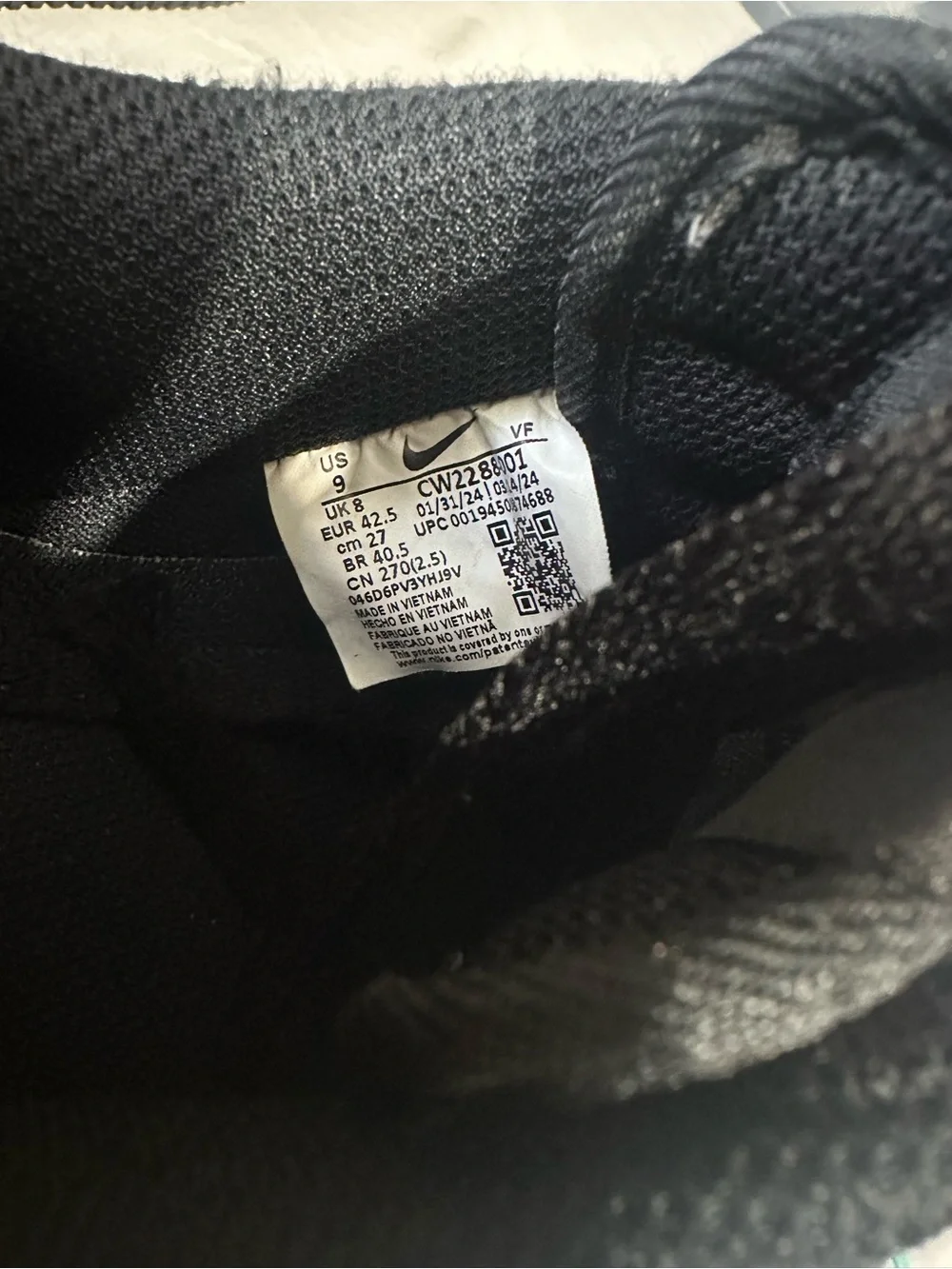 All-Black Low-Top Leather Sneakers with Lace Dubrae